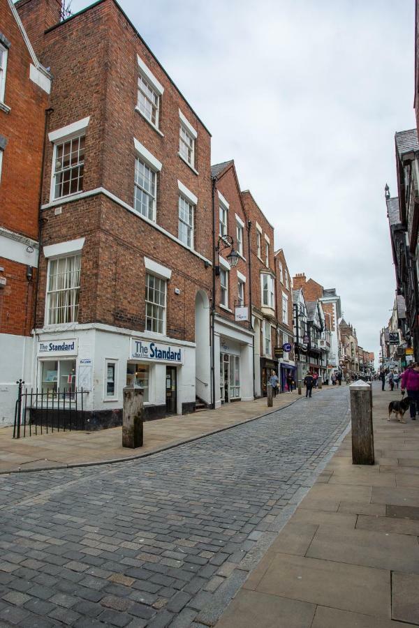 Most Central Luxury Apartment - Sleeps 4 & Free Parking! Chester Exterior foto